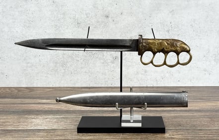 WW2 German Theater Made Knuckle Knife