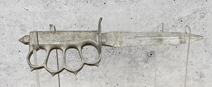 WW2 Theater Made Trench Knuckle Knife