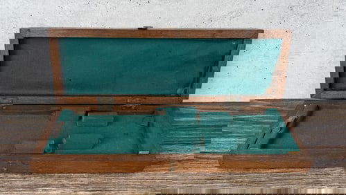 WW2 Theater Made V44 Bowie Knife Box