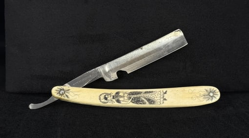 Whaler Scrimshaw Risque Woman Straight Razor