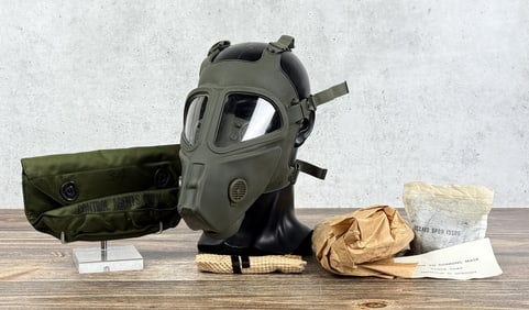 Vietnam War Tunnel Rat XM28E4 US Army Gas Mask