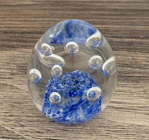 Murano Controlled Bubble Art Glass Paperweight