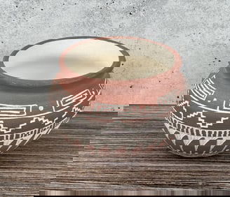 Ronald Smith Navajo Sgraffito Pot