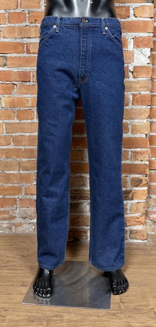 Vintage Levis 517 Orange Tab Denim Jeans: Waist 36 Inseam 36. Nice set of Dark jeans.