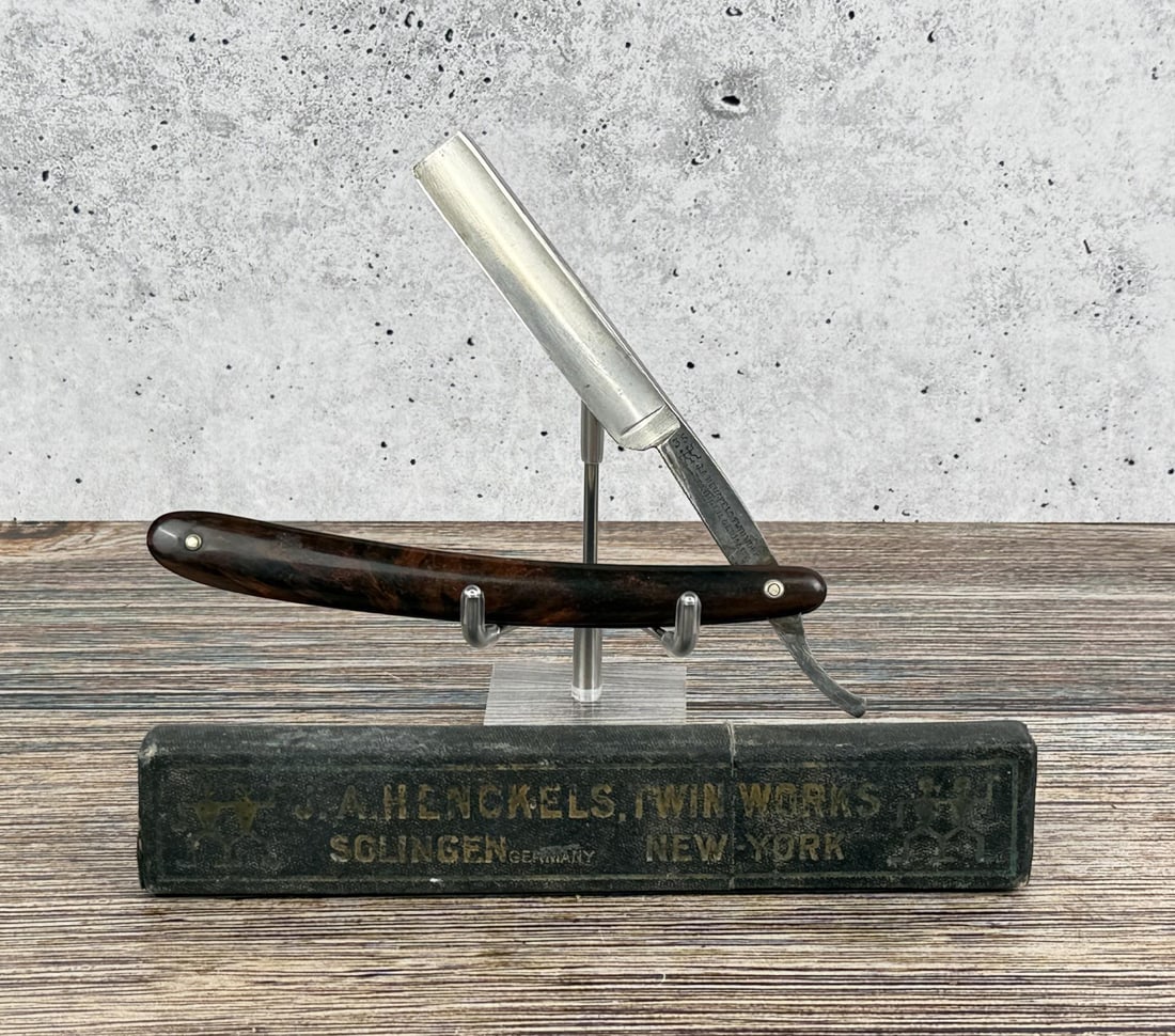 J.A. Henckels German 35 Straight Razor: 9" open.