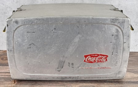 Coca Cola Refreshing New Feeling Picnic Cooler