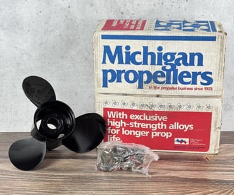 Michigan Brand 13 1/2" by 23 Pitch Boat Propeller