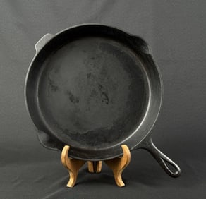 Griswold No 12 Cast Iron Skillet 719A