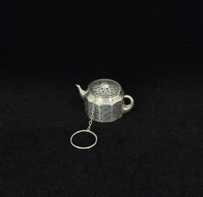Amcraft Sterling Silver Tea Ball Infuser