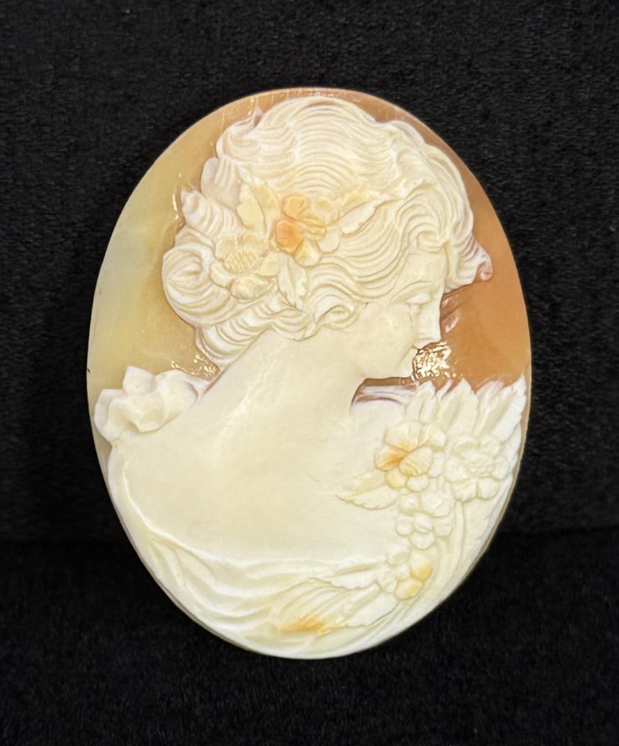 Victorian Carved Shell Cameo: 1 3/4" long.
