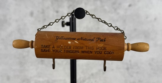 Yellowstone National Park Souvenir Hot Pad Hanger