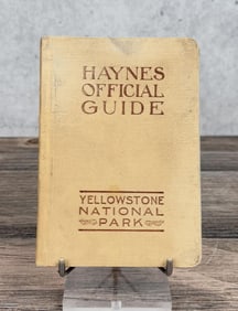 Yellowstone National Park Haynes Official Guide