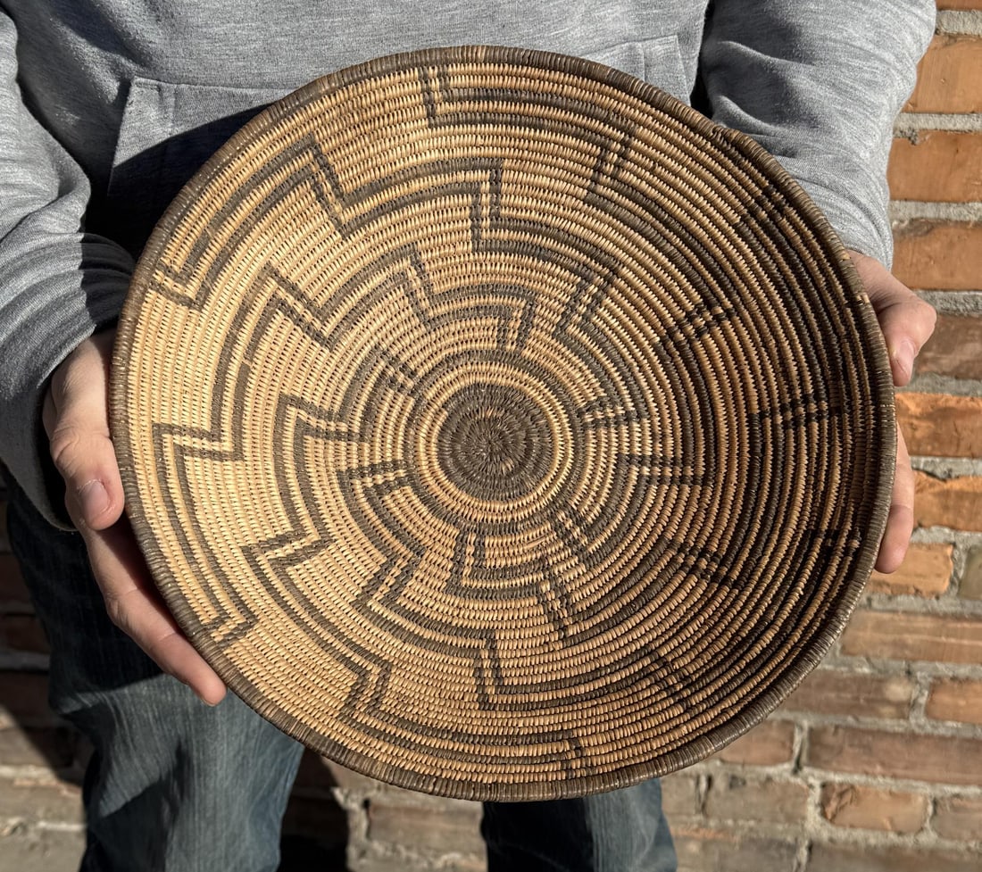 Apache Native American Indian Basket (1 of 9)