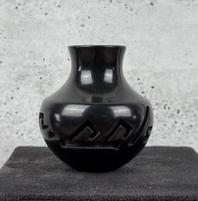 Shirley Cactus Blossom Tafoya Santa Clara Pot