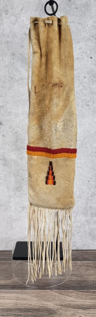 Blackfeet Native American Indian Beaded Pipe Bag (1 of 4)