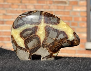 Zuni Septarian Nodule Bear Carving