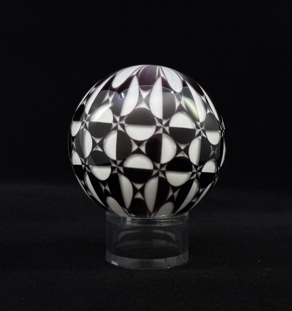 Mark Matthews Windproof Roof Art Glass Marble (1 of 8)