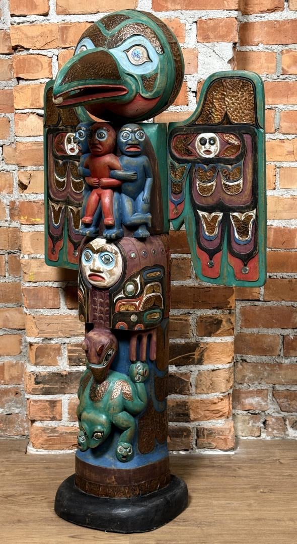 Exceptional Northwest Coast Tlingit Totem Pole (1 of 7)