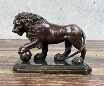 Medici Lion Bronze