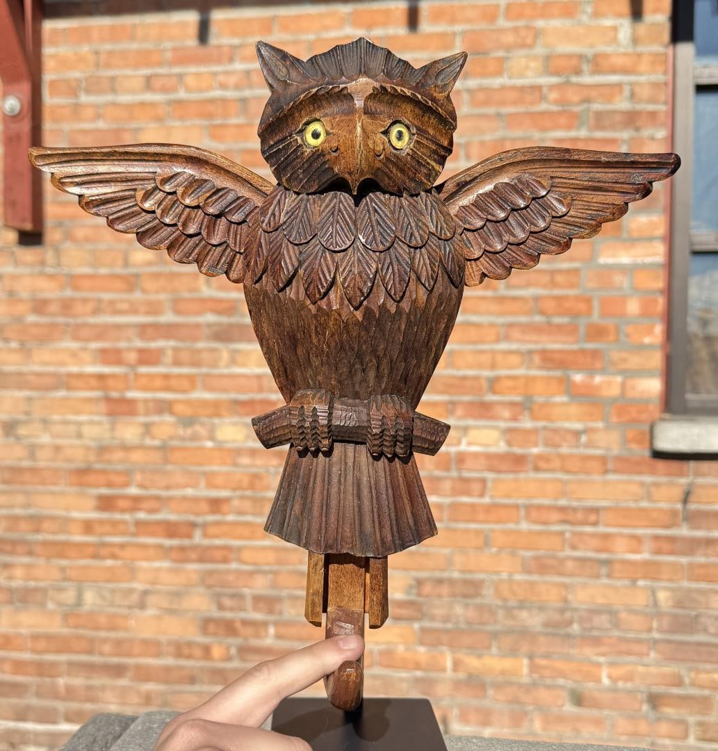 Black Forest German Flying Owl Coat Hook (1 of 4)