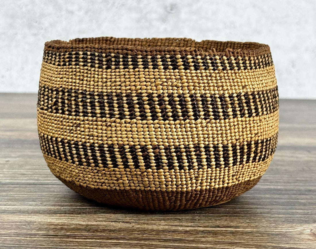 Hupa Yurok Karuk Native American Indian Basket (1 of 5)