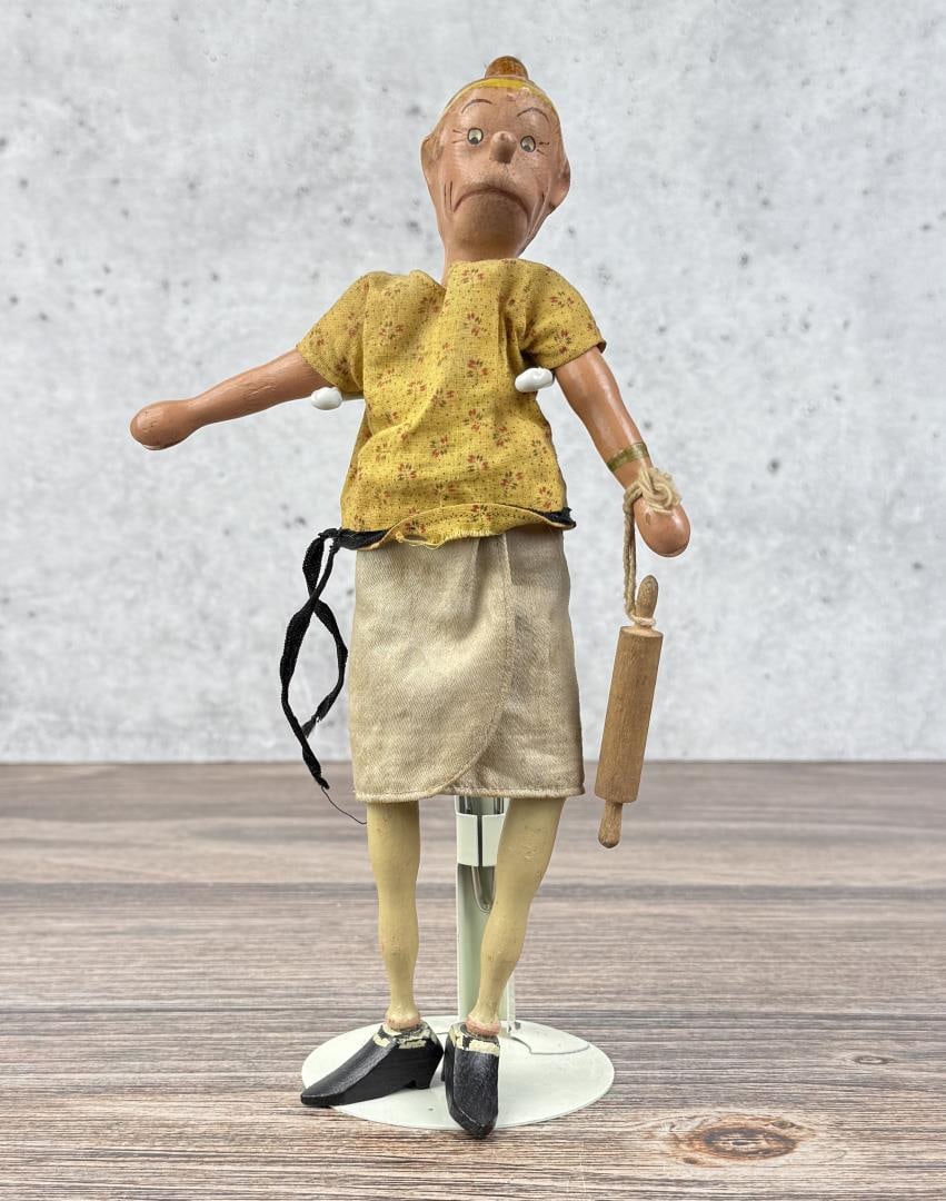 Schoenhut Comic Strip Maggie & Jiggs Maggie Doll (1 of 7)