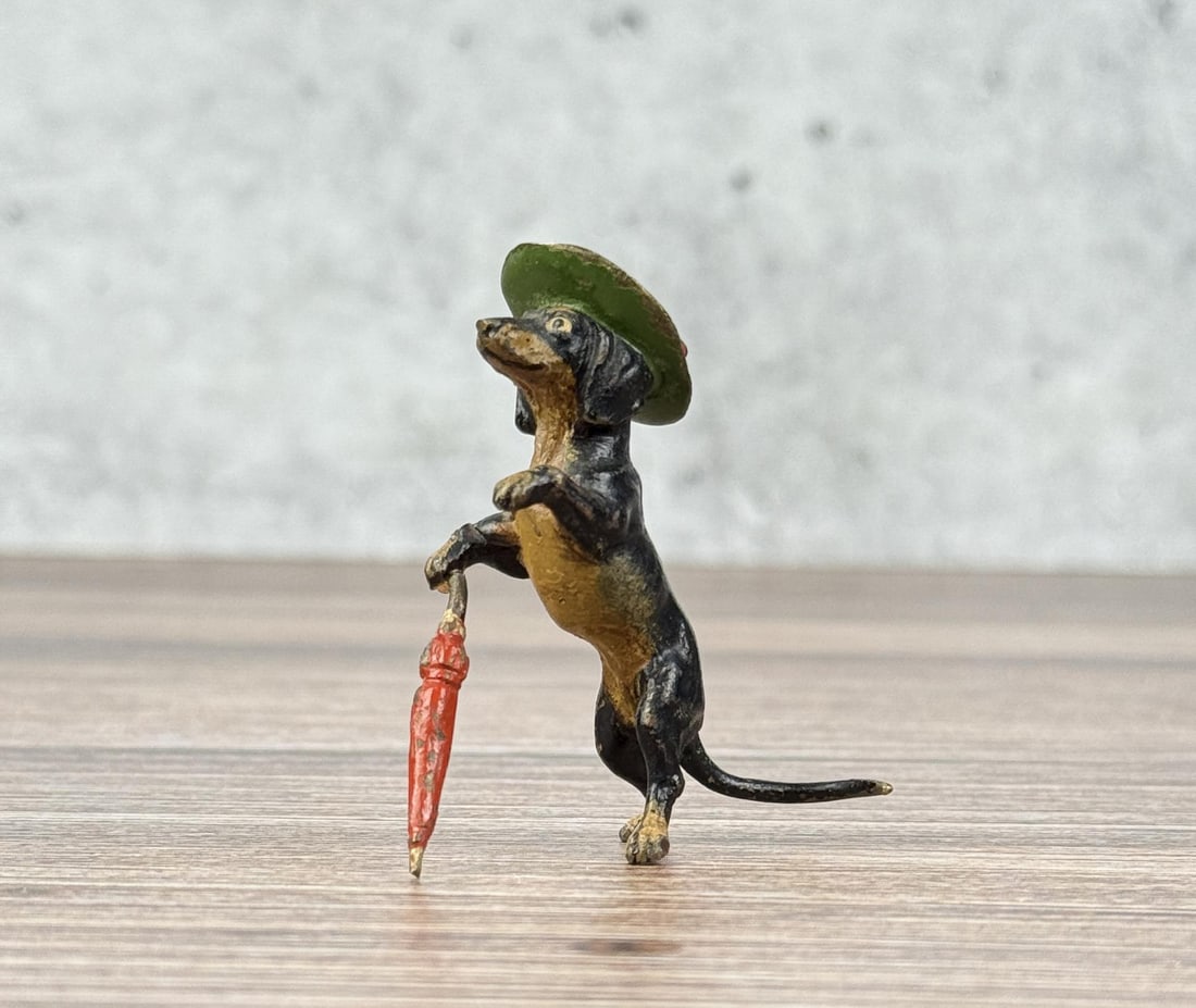 Austrian Cold Painted Vienna Bronze Dachshund (1 of 4)