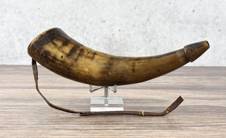 Antique Scrimshaw Frontier Powder Horn Flask