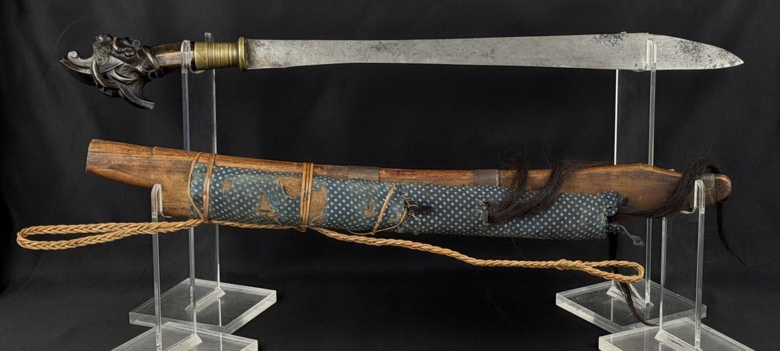 Jimpul Dayak Headhunter Mandau Sword: 24 3/4" long.