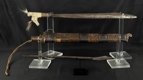 Jimpul Dayak Headhunter Mandau Sword