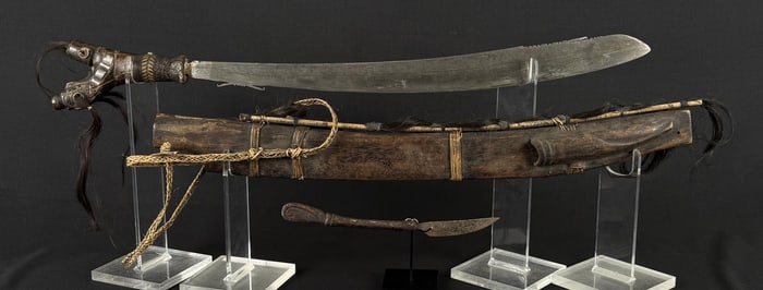 Jimpul Dayak Headhunter Mandau Sword