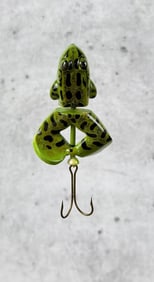 Rebel Buzz'n Frog Fishing Lure