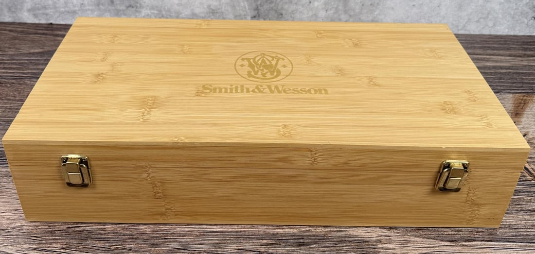 Smith & Wesson Bamboo Presentation Box: 18" by 9 1/4" by 4"