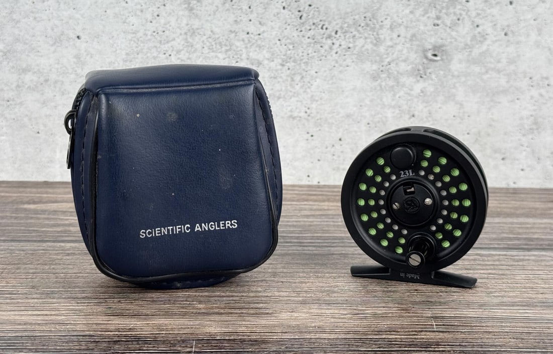 Scientific Anglers System 2 23L Fly Fishing Reel: Cortland 444SL WF3F Rocket Fusee. Includes reel case.
