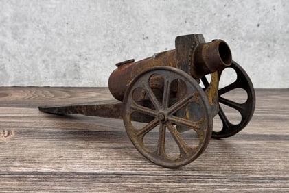 Big Bang Cast Iron Desk Signal Cannon Model 15FC