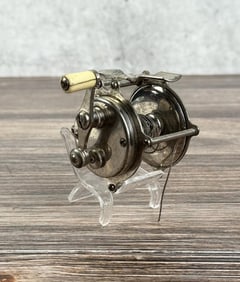 Hendryx Fishing Reel