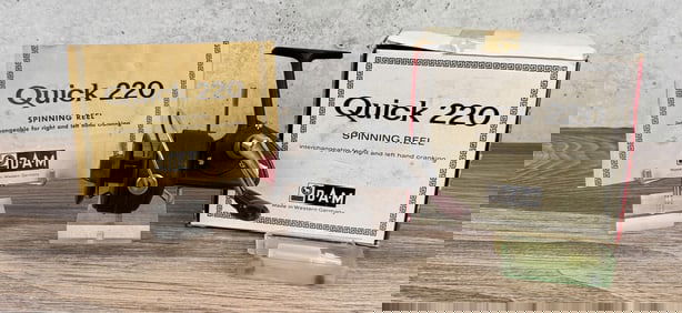 DAM Quick 220 Fishing Reel