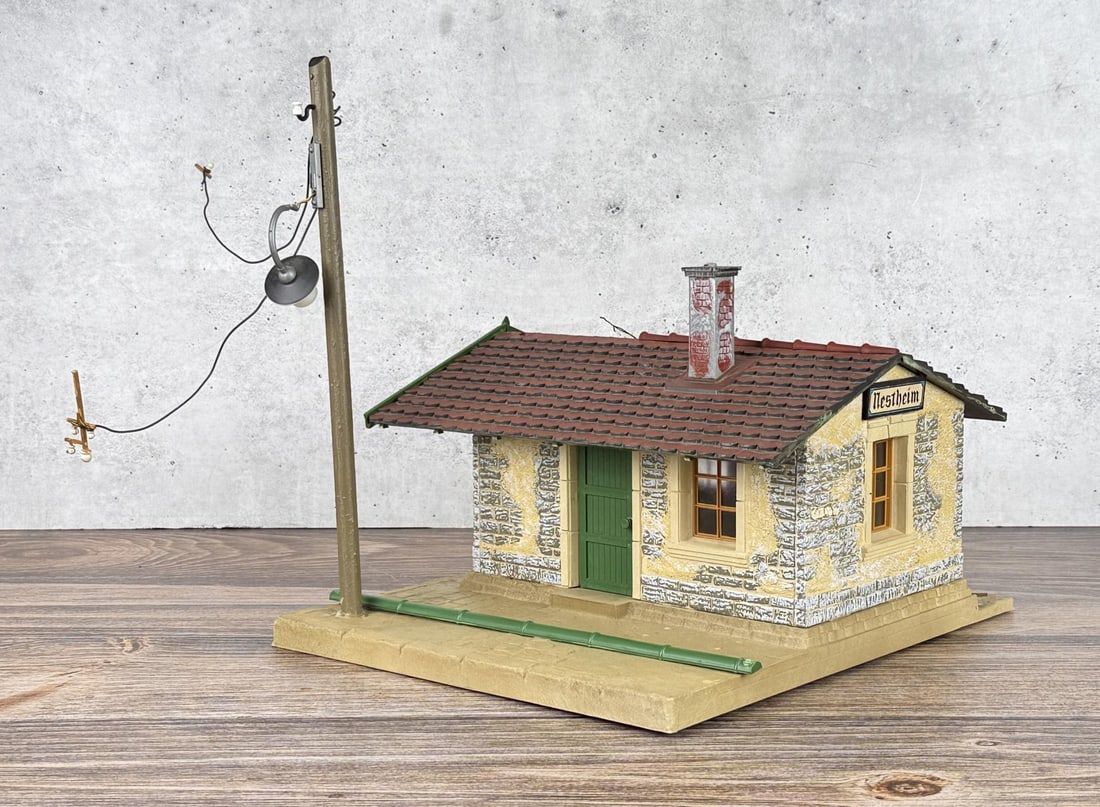 Lehmann G Scale Pola 900 Train Station (1 of 16)