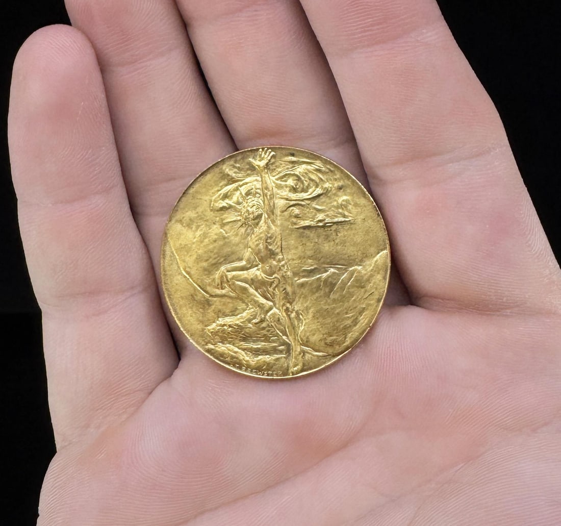 1901 Buffalo New York Pan American Expo Medal: 1 1/4" in diameter