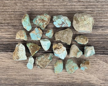 2830 Carats of Jewelry Grade Turquoise Rough