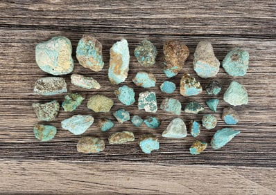 2320 Carats of Jewelry Grade Turquoise Rough