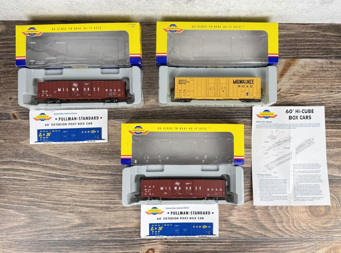 Genesis HO Scale Model Train Box Cars (1 of 7)