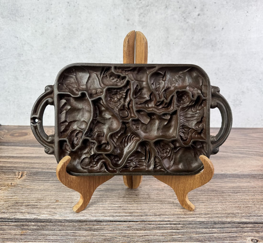 John Wright Cast Iron Animal Puzzle Mold: 13 1/4" by 7 3/8"