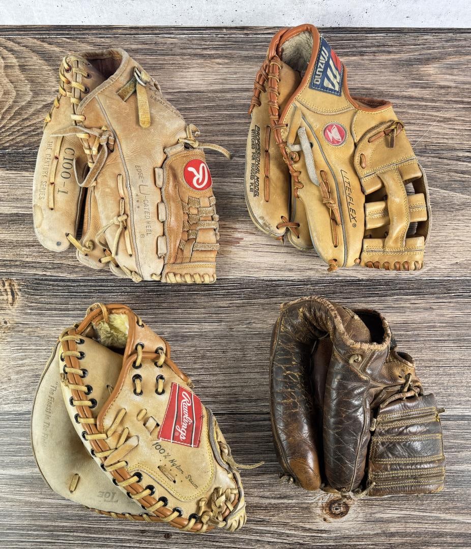 Collection of Rawlings Baseball Mitts Gloves (1 of 17)