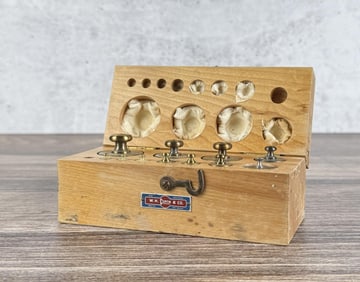 WH Curtin Gram Scale Weight Set