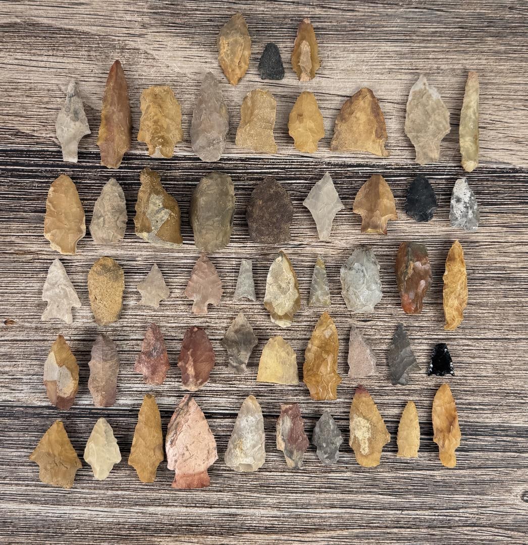 Ancient Native American Indian Arrowheads Points (1 of 5)