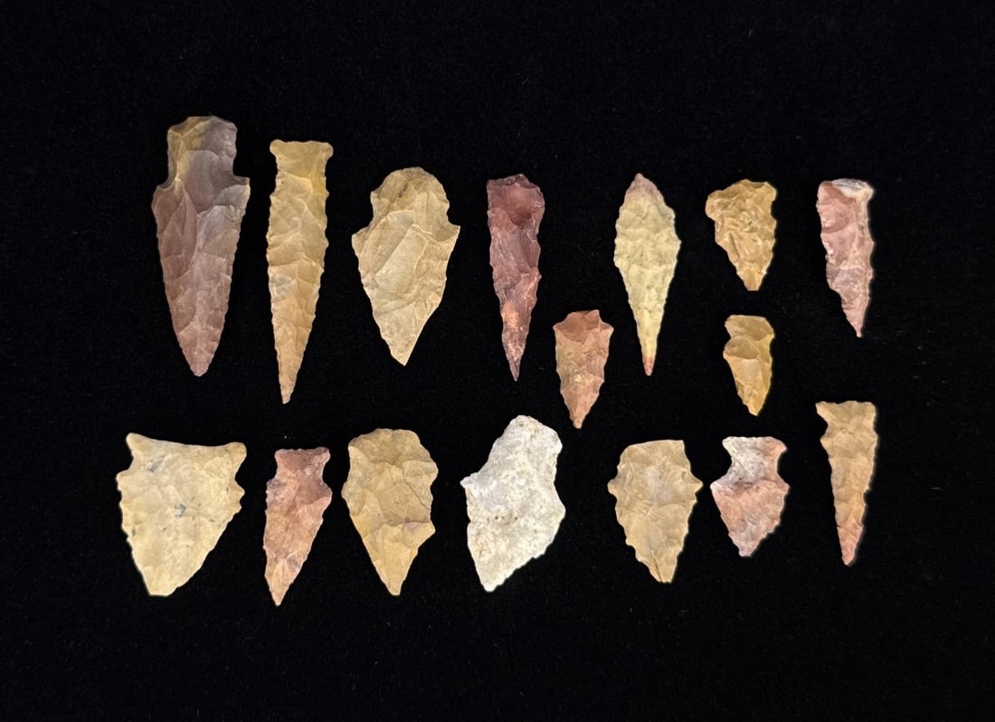 Ancient Native American Indian Arrowheads Points (1 of 4)