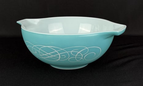 Pyrex Turquoise Scroll 443 Cinderella Bowl