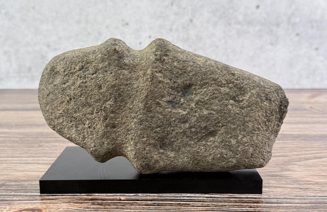 Ancient Native American Indian Stone Axe (1 of 5)