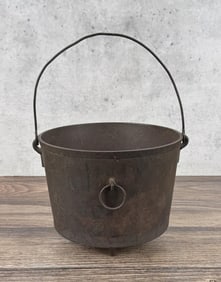 Civil War Era 8x Gate Marked Cast Iron Kettle